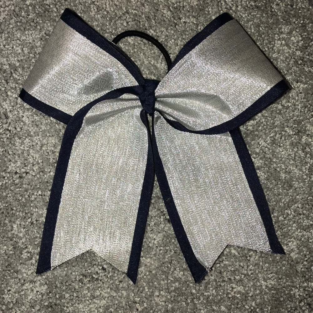 don’t cheer anymore selling bows